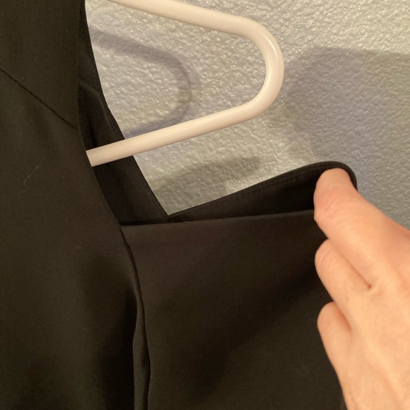 EUC Ann Taylor Black Cold Shoulder Ruffle Sleeve Dress with optional Sash - Picture 5 of 7